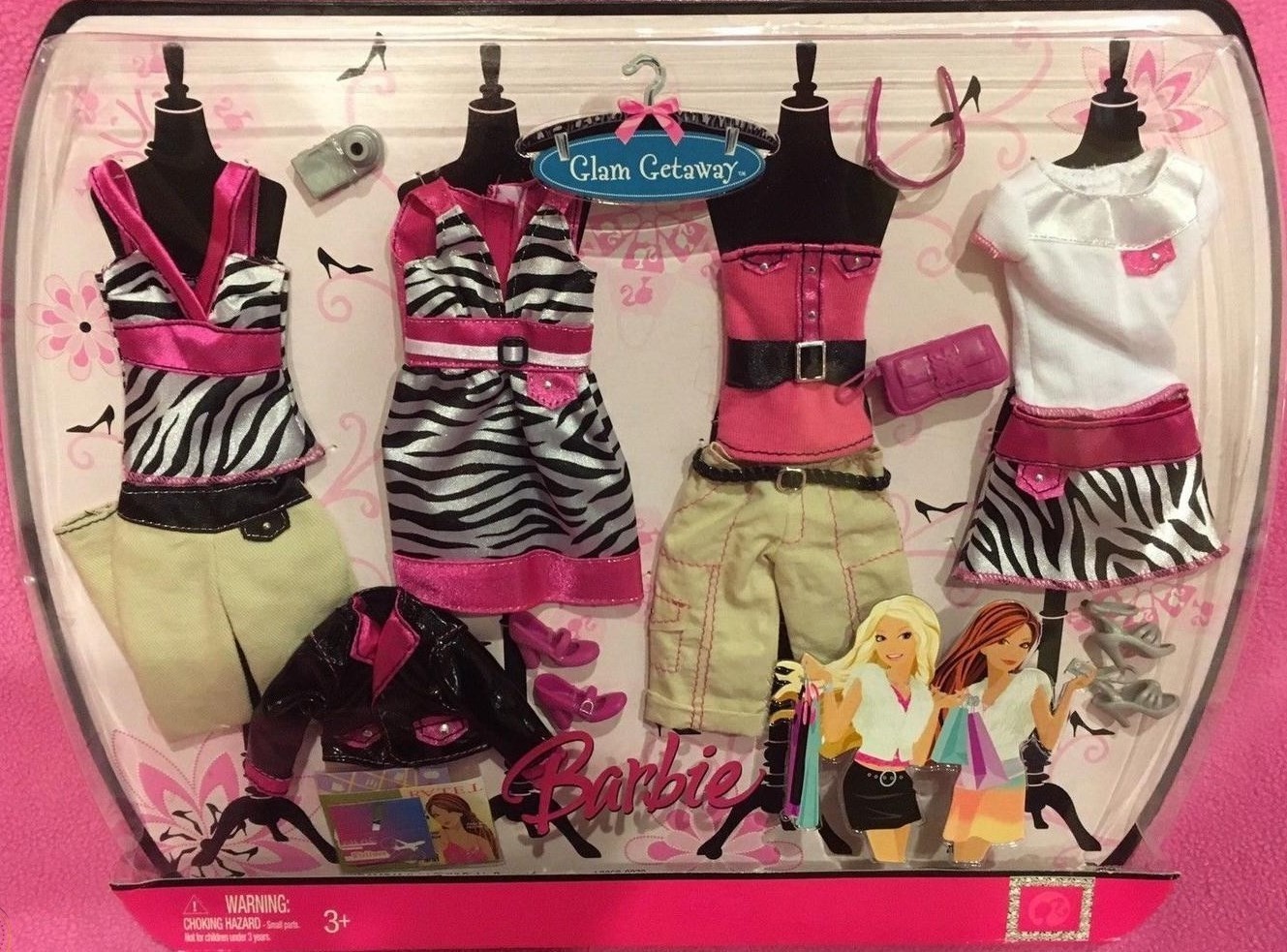 Glam Getaway Fashion Pack – Barbie Reference