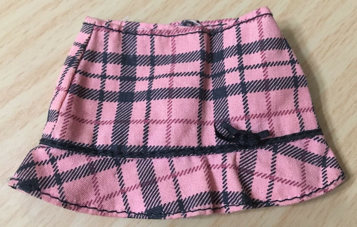 Fashion Fever Skirt 1 – Barbie Reference